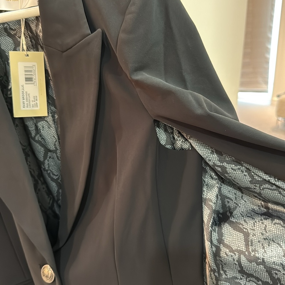 Black Women's Blazer - Picture 2 of 4